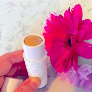 Milk Flex Foundation Stick- light beige